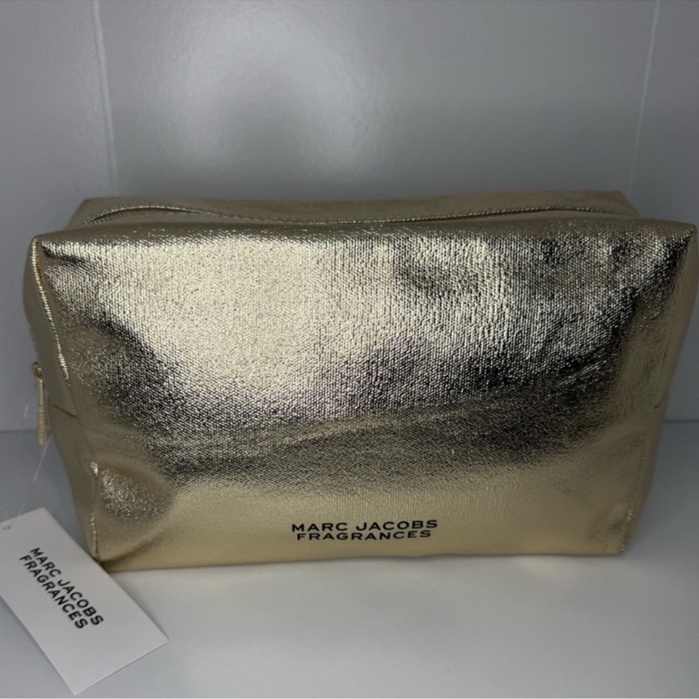 Marc Jacobs Oversized Gold Cosmetic Bag
(180)